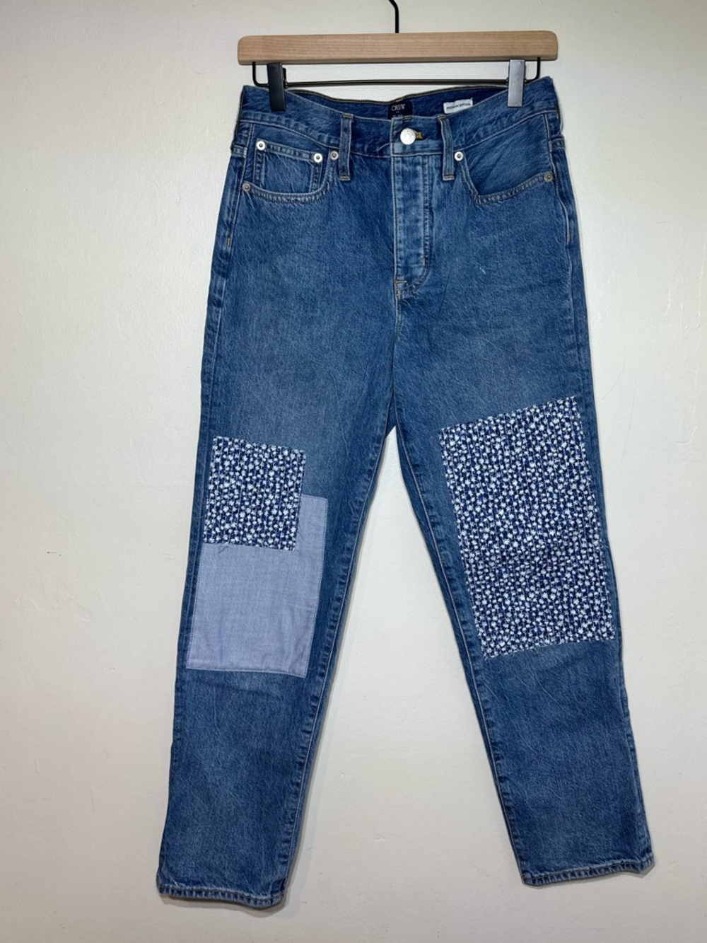 J. Crew Blue Denim Boyfriend Jeans with Floral Patchwork size 26 Women’s - Picture 2 of 8